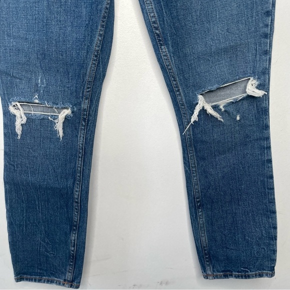 Abercrombie & Fitch The Skinny High Rise Jean - Picture 5 of 9